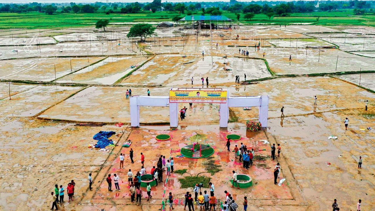 Hathras stampede: 2.5 lakh people in venue for 80K