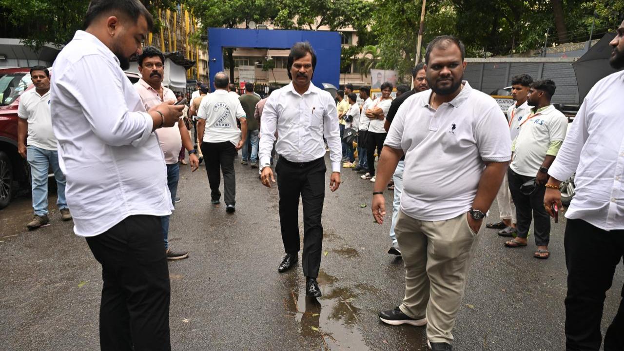 Former field hockey player Dhanraj Pillay was also seen at the Wankhede Stadium on July 23, 2024