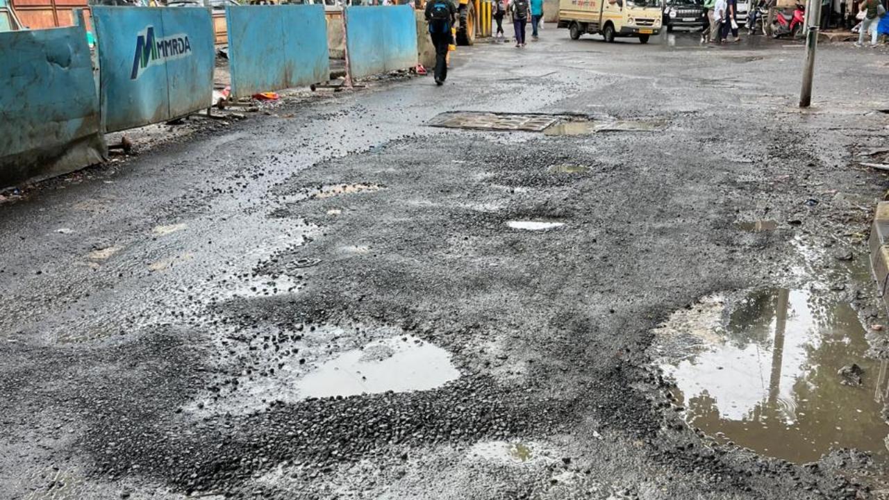 The corporation had initiated a plan to start a dashboard to track the process of project work of asphalt and concrete roads