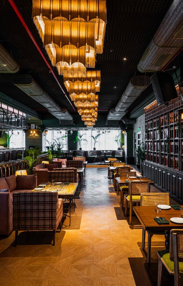 With its exquisite interiors & exclusive memberships, patrons can revel in a harmonious blend of live performances, curated playlists, DJ sets & a cozy setting