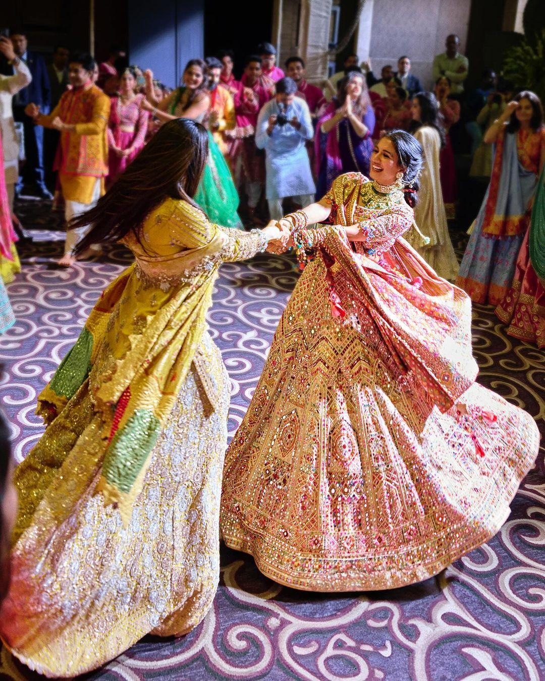 Her saree had detailed silver sequin embroidery with striking patterns and heavily embroidered borders.