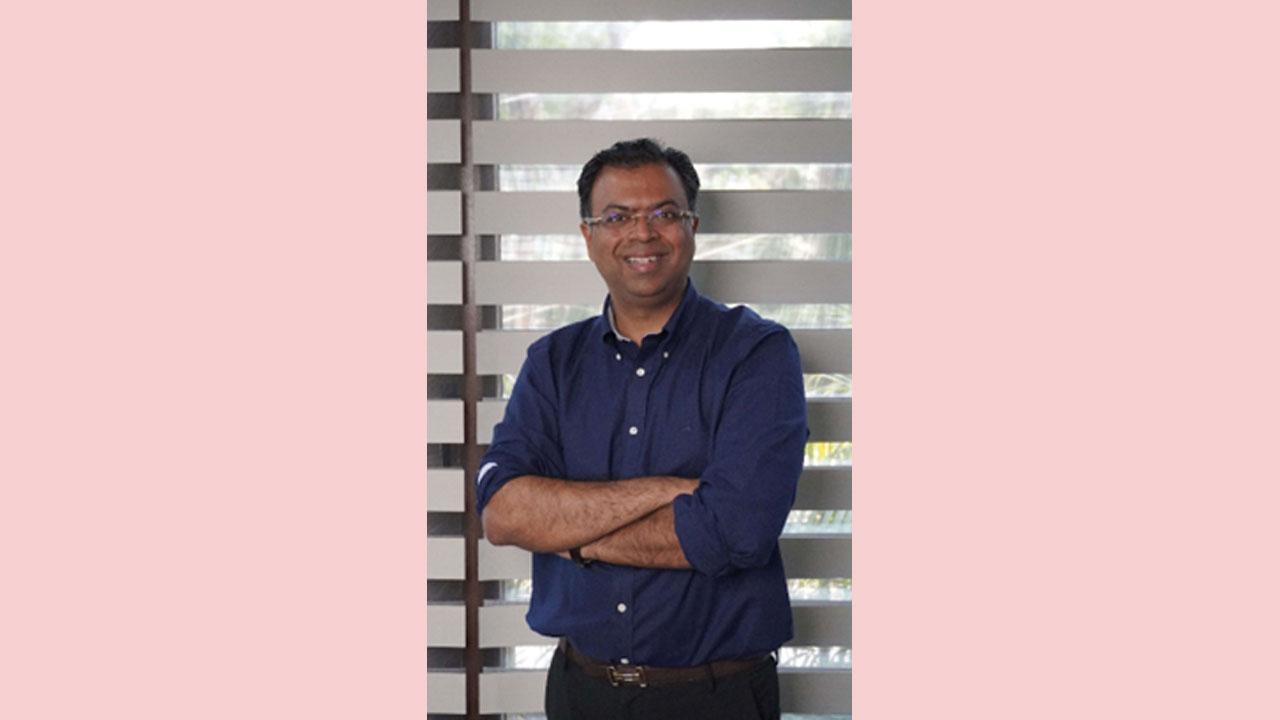 'Empowering Patients: Dr. Rajat Gupta's Approach to Restorative Plastic Surgery'