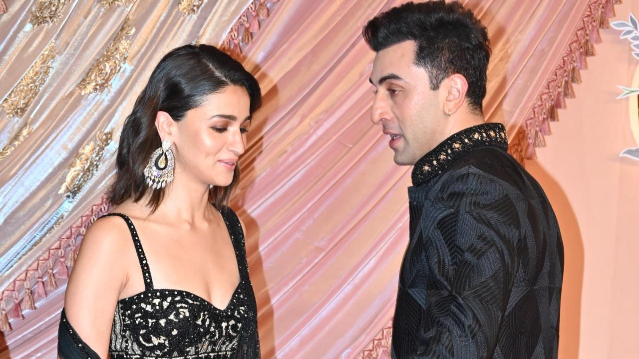Alia Bhatt-Ranbir Kapoor 在 Anant-Radhika 的舞蹈表演 – 观看视频 Alia Bhatt-Ranbir Kapoor 在 Anant-Radhika 的舞蹈表演 – 观看视频