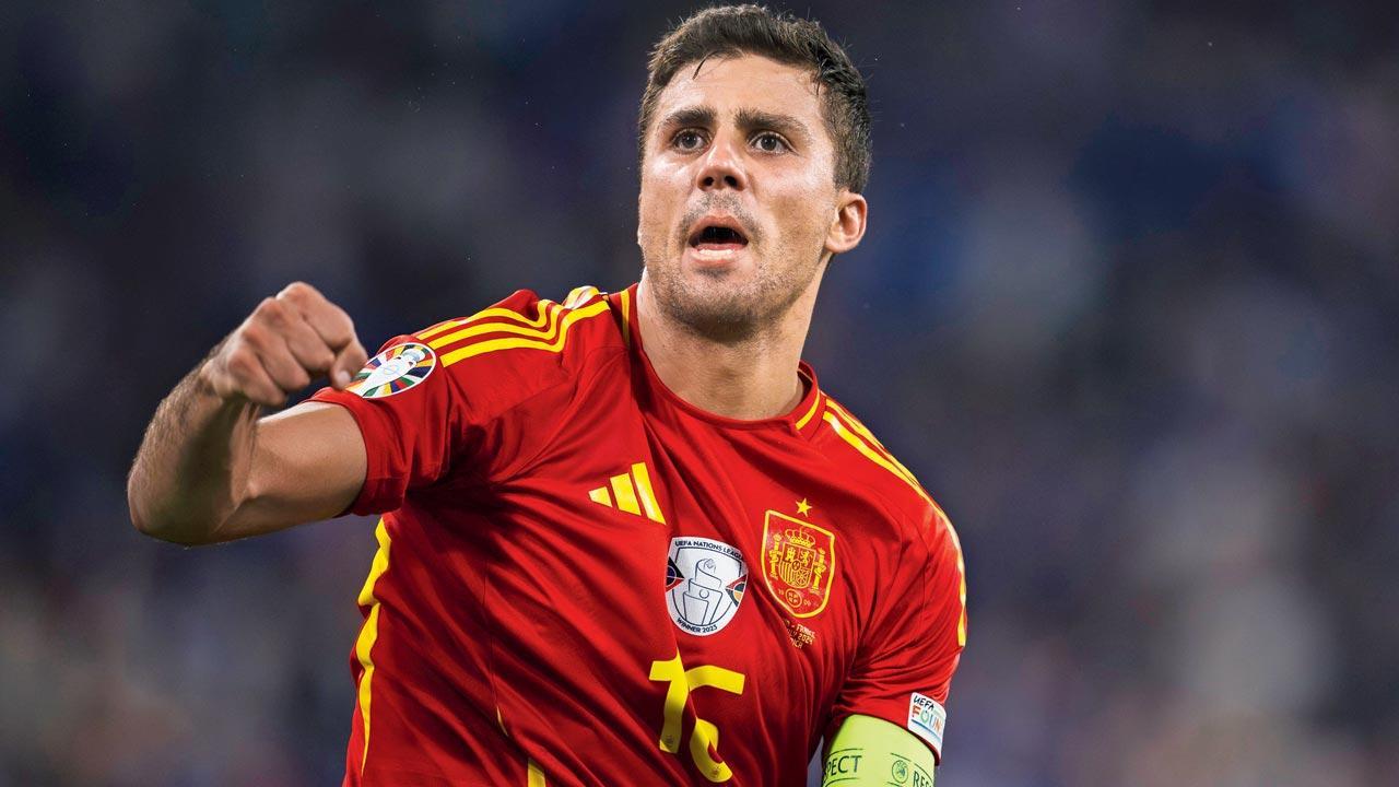 Spain boss De la Fuente seeks ‘perfect computer’ Rodri’s help in final