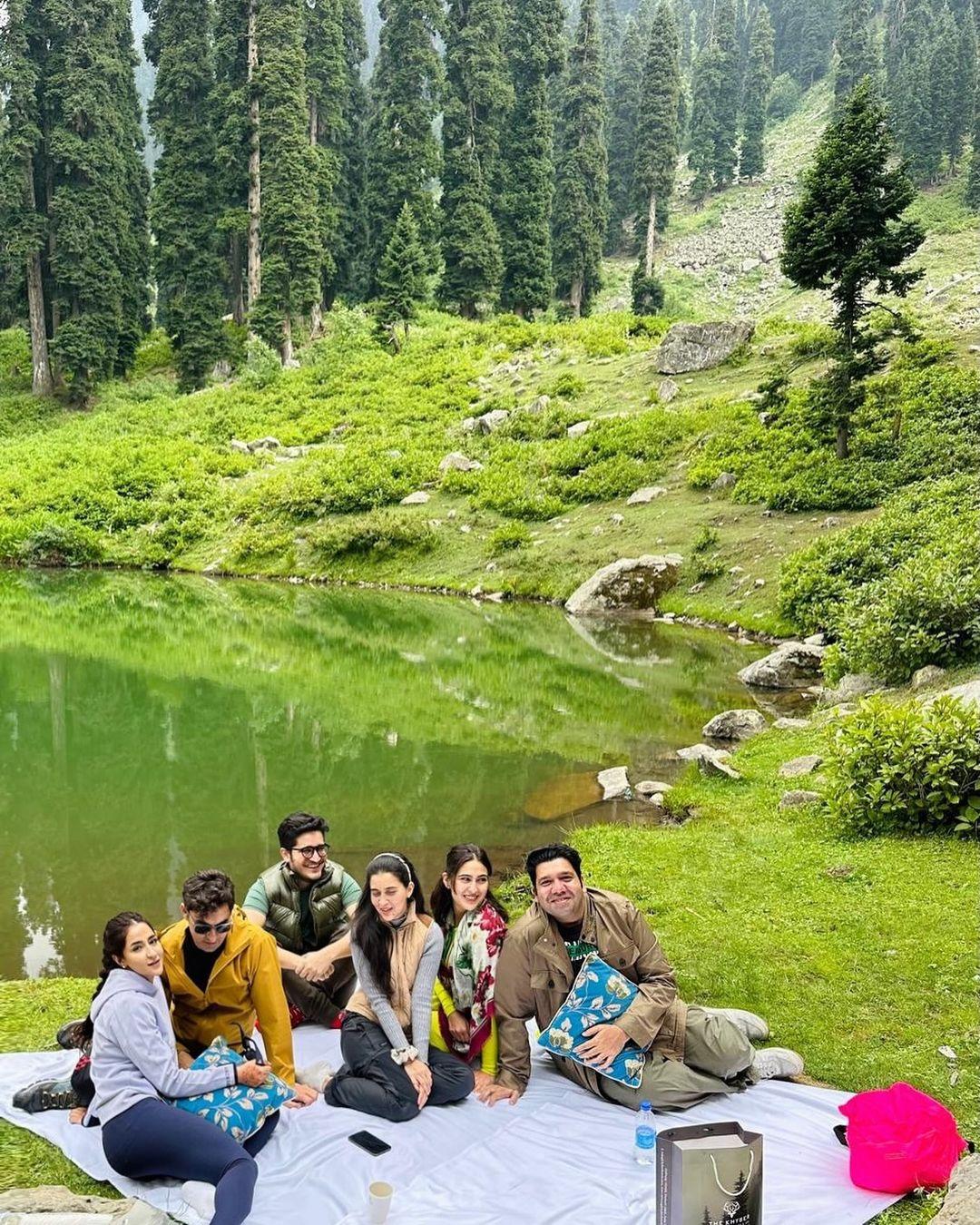 In one picture, she's with her friends, enjoying some Kashmiri roti, Kahwa, and chai.