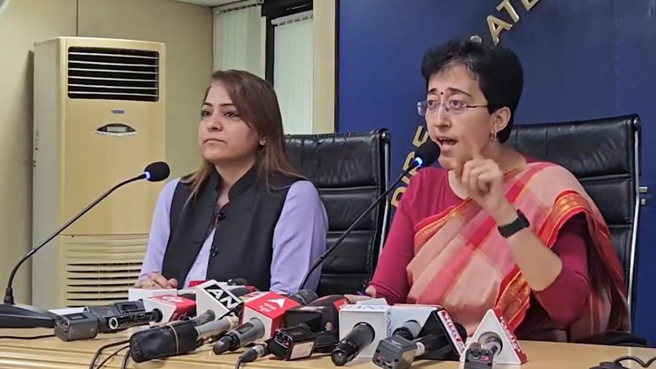 Meanwhile, Delhi Mayor Shelly Oberoi stated on Wednesday that all demands of the students will be heard and a meeting will soon be held with them