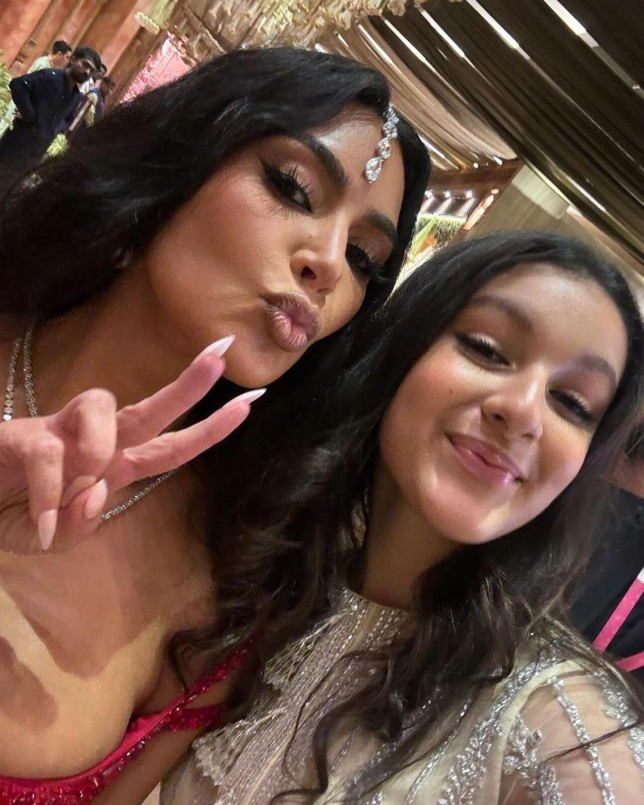 Sitara takes a cool selfie with Kim Kardashian
