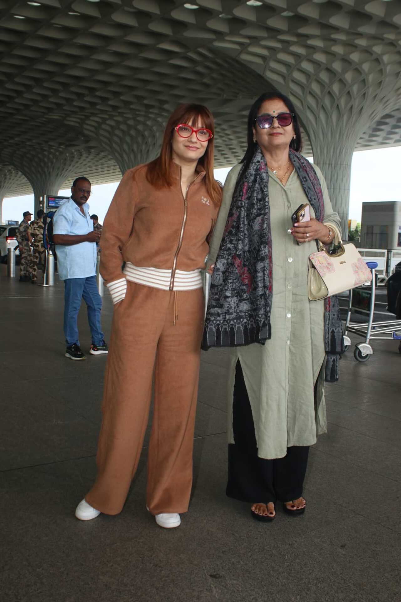 Ankita Lokhande poses with her mother