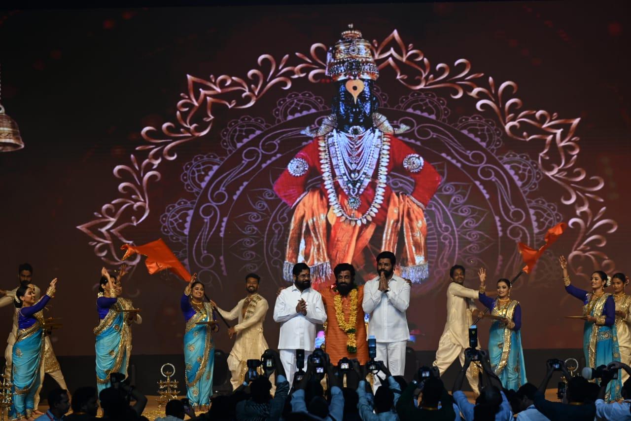 Hon. Chief Minister Eknath Shinde and Hon. Deputy Chief Minister Devendra Fadnavis at the trailer launch of Dharmaveer 2 Mukkam (PIC/KIRTI SURVE PARADE)