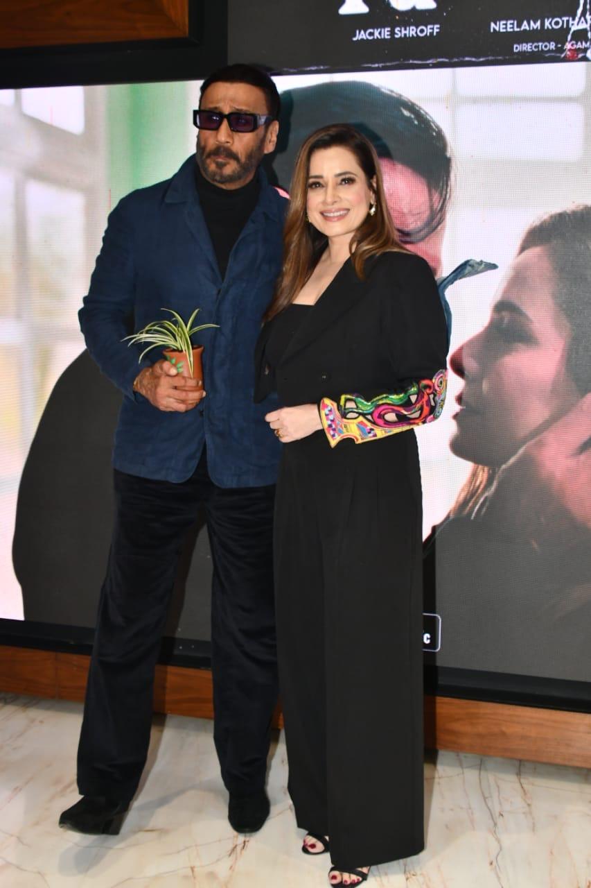 Jackie Shroff and Neelam Kothari were spotted looking gorgeous outside T-Series office promoting their song 'TU'
