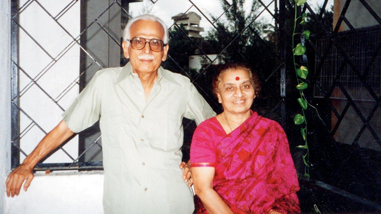 The all-time great’s parents, Manohar and Meenal Gavaskar. Pic/mid day archives