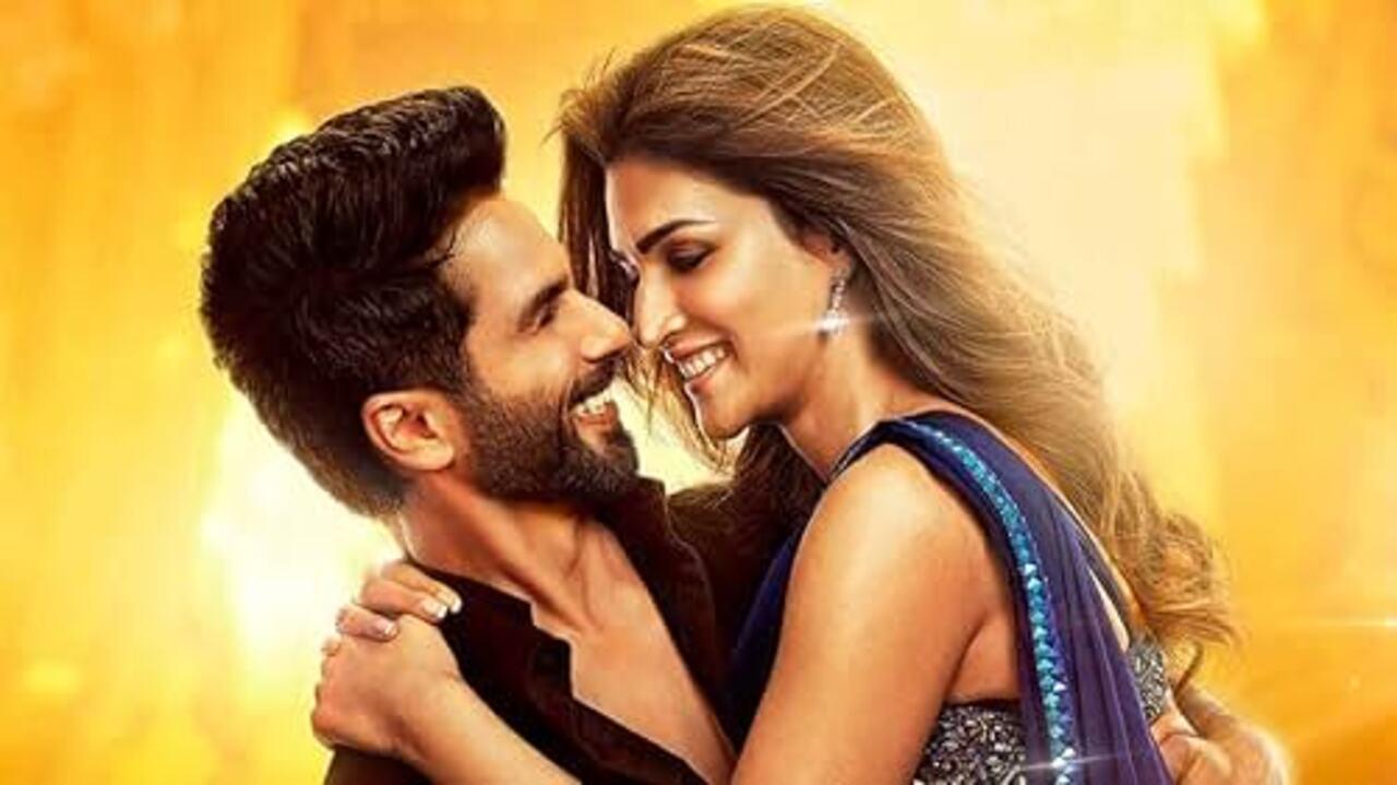 Teri Baaton Mein Aisa Uljah Jiya (Prime Video):
Aryan is not able to find a perfect life partner. He meets a perfect girl, Sifra, during an official assignment in the US and falls in love with her only to discover later that it's an impossible love story.
 