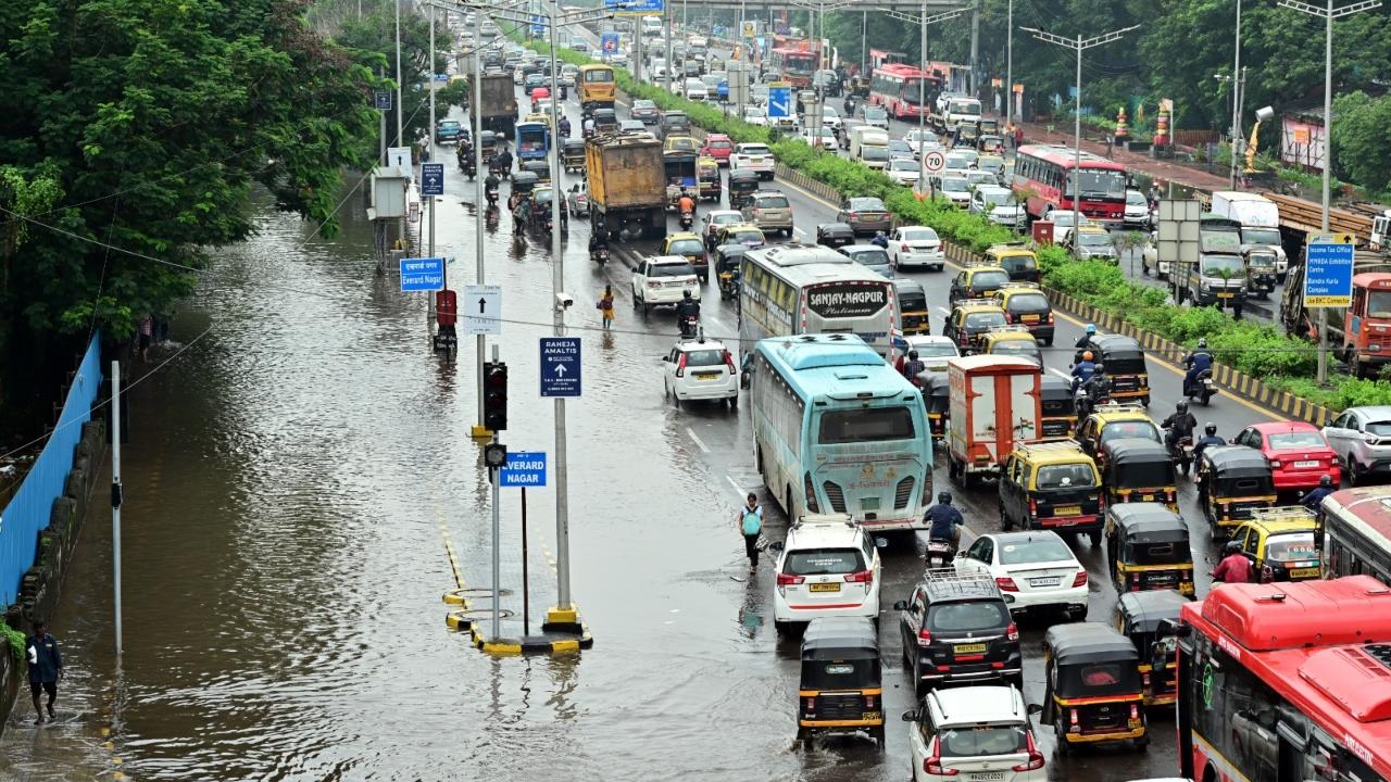 Heavy rains on Monday caused significant delays, including the suspension of runway operations at Chhatrapati Shivaji Maharaj International Airport (CSMIA), impacting aircraft schedules, local train services, and necessitating school closures