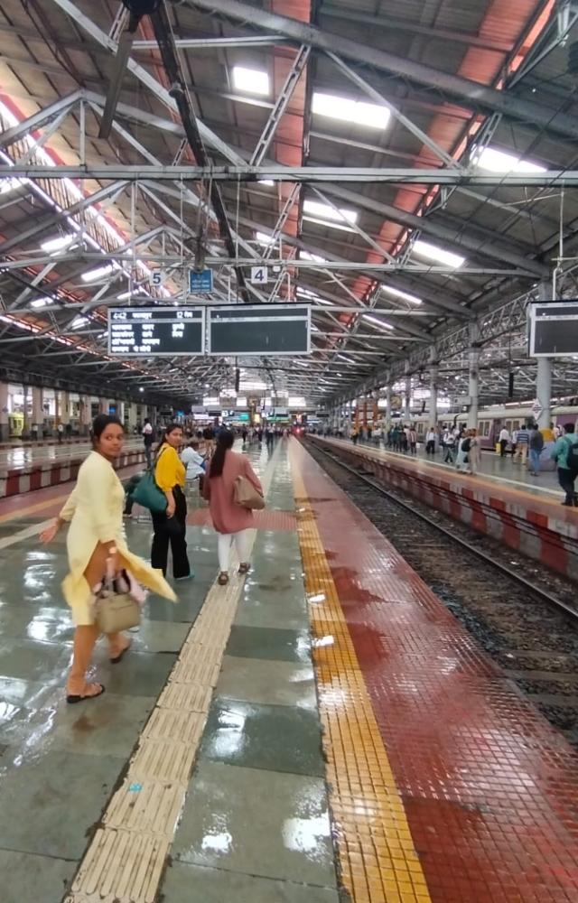 Passengers were seen stranded at CSMT due to the delayed
