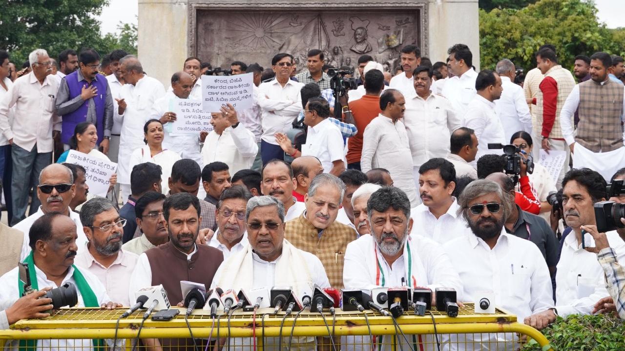 The official identified as Chandrasekaran (45), a resident of the Kenchappa colony in Vinobanagar, allegedly died by suicide on May 26 after leaving a note containing an allegation of multi-crore corruption in the corporation
