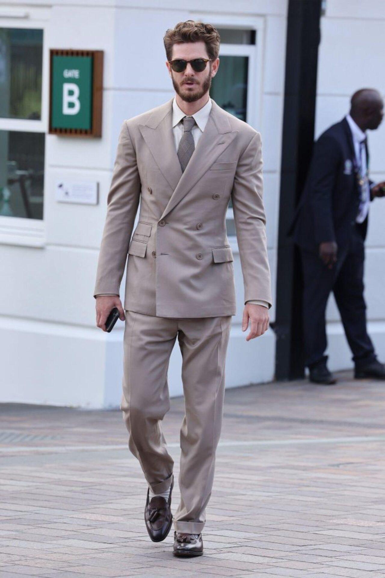 Spider-Man star Andrew Garfield has jaws dropping in this double-breasted suit 