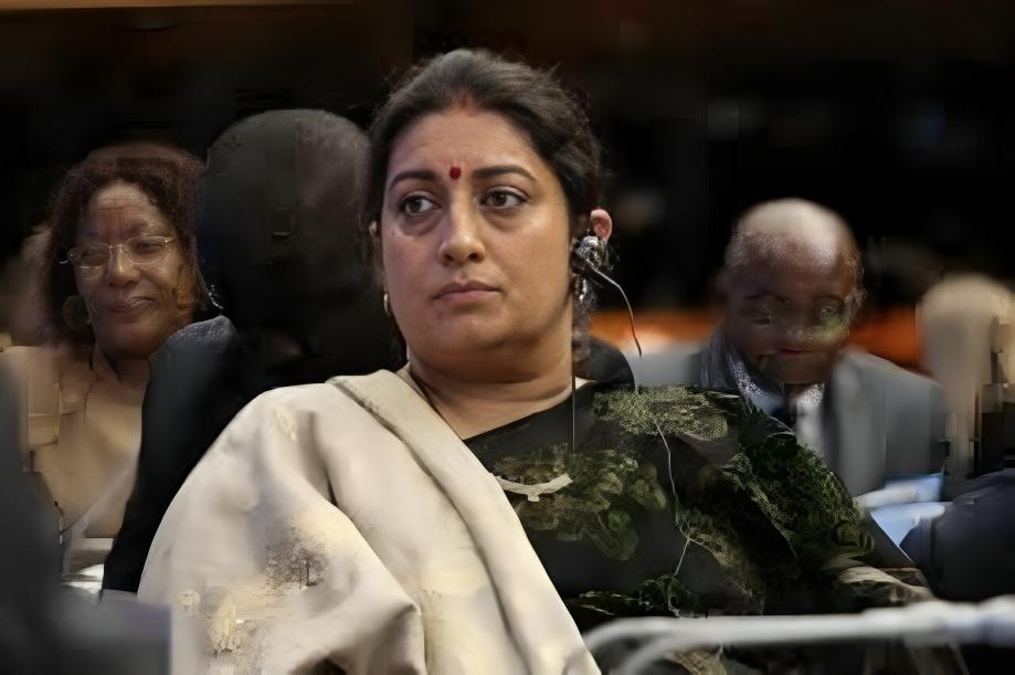 Smriti Irani, one of the most loved actresses who later turned into a politician, joined the Bharatiya Janata Party in 2003. She later got elected as president of the Maharashtra Youth Wing in 2004. In 2011, Irani entered the Rajya Sabha as the representative of Gujarat. Irani has been an integral part of politics since 2004