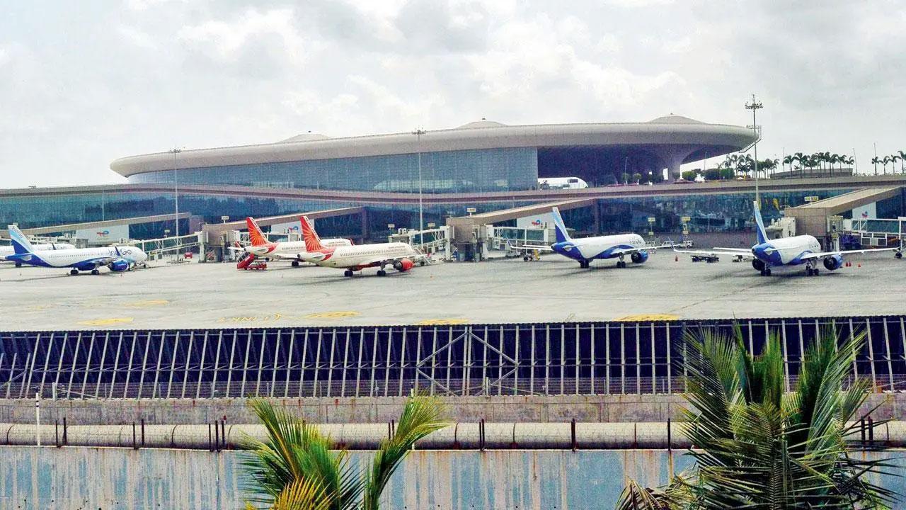 Two bomb threats on Mumbai-bound flights in 24 hours