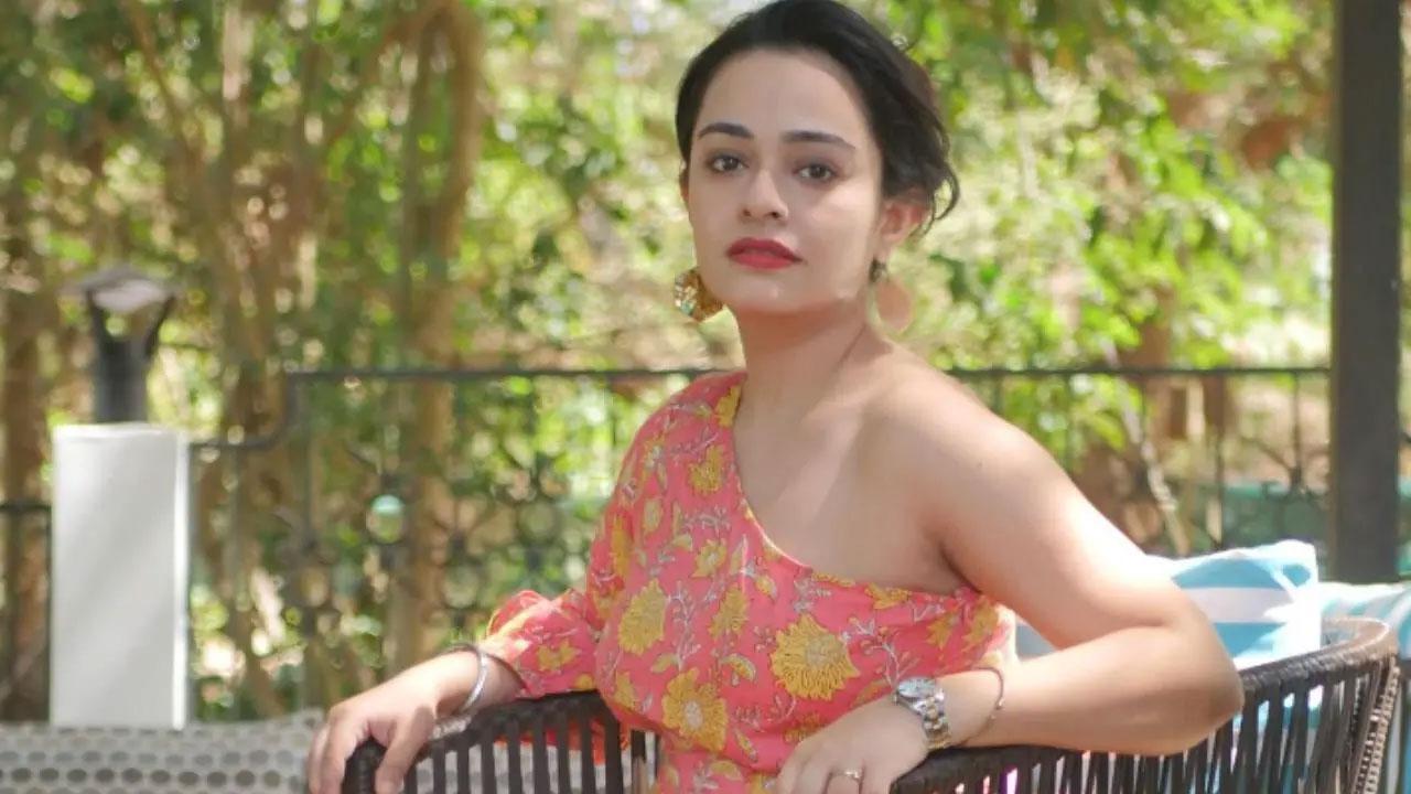Yoga helped actress Apoorva Arora relieve PCOD symptoms