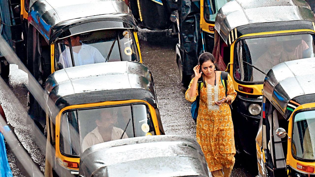 Maharashtra: ‘Rescind late fee for fitness renewal of autos’