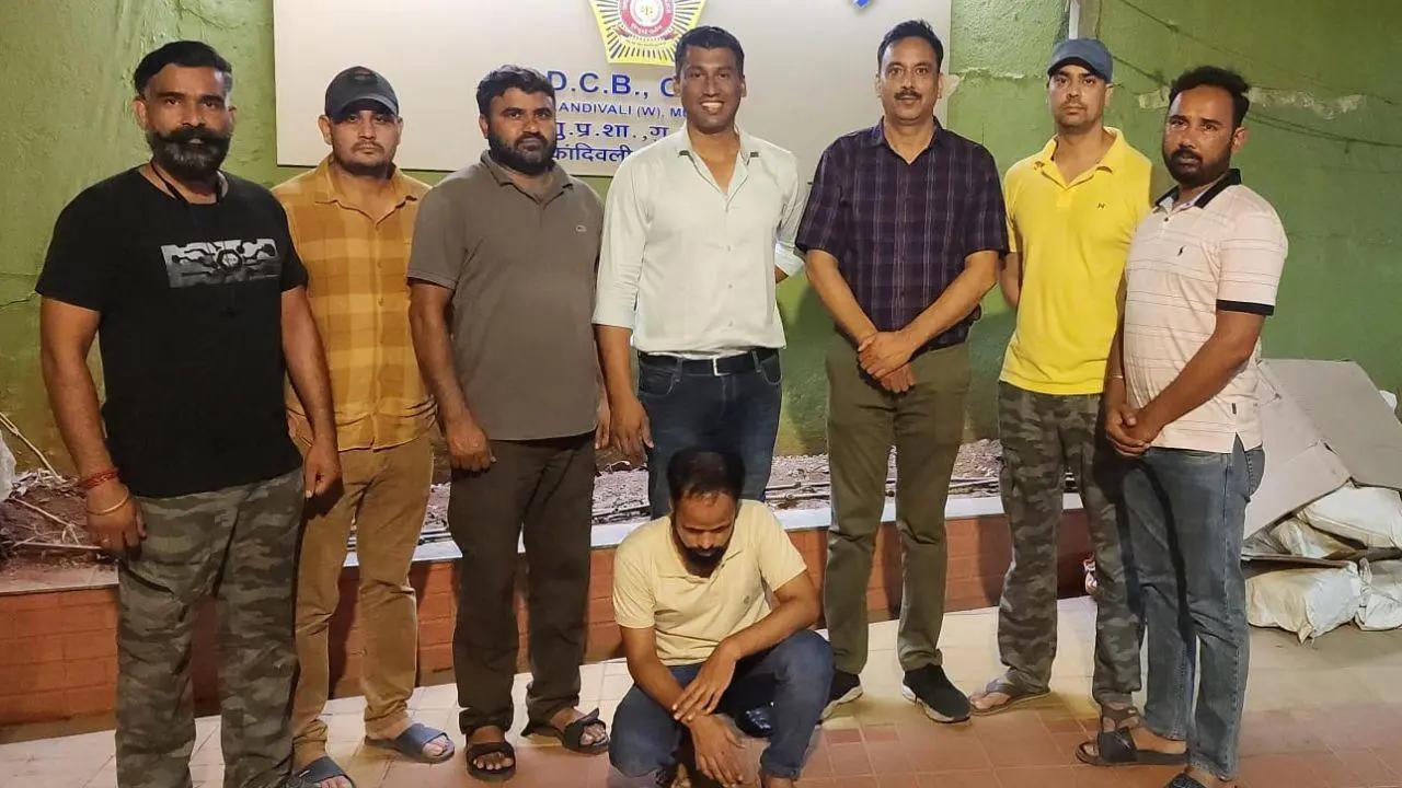 Mumbai: History-sheeter from UP arrested by Kandivli Police
In a significant breakthrough, a wanted history-sheeter with a reward of Rs 50,000 on his head has been apprehended in Mumbai. The accused, Sabbir Alam Hasim Uddin Shaikh, aged 35, was arrested after a joint operation by the UP Special Task Force (STF) and Unit-11 of Kandivali Police. History sheeter from UP, Sabbir Alam--a resident of Dehalbari, Kishanganj, Bihar--has seven criminal cases against him, including charges under the UP Gangster Act. His criminal record includes cases registered at Kotwali Nagar and Vijay Nagar police stations in Uttar Pradesh, said officials in their statement. Read more.