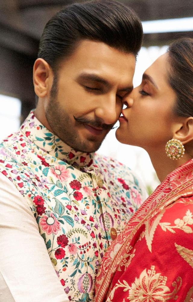 Deepveer fell in love on the sets of Sanjay Leela Bhansali`s movie `Ramleela`