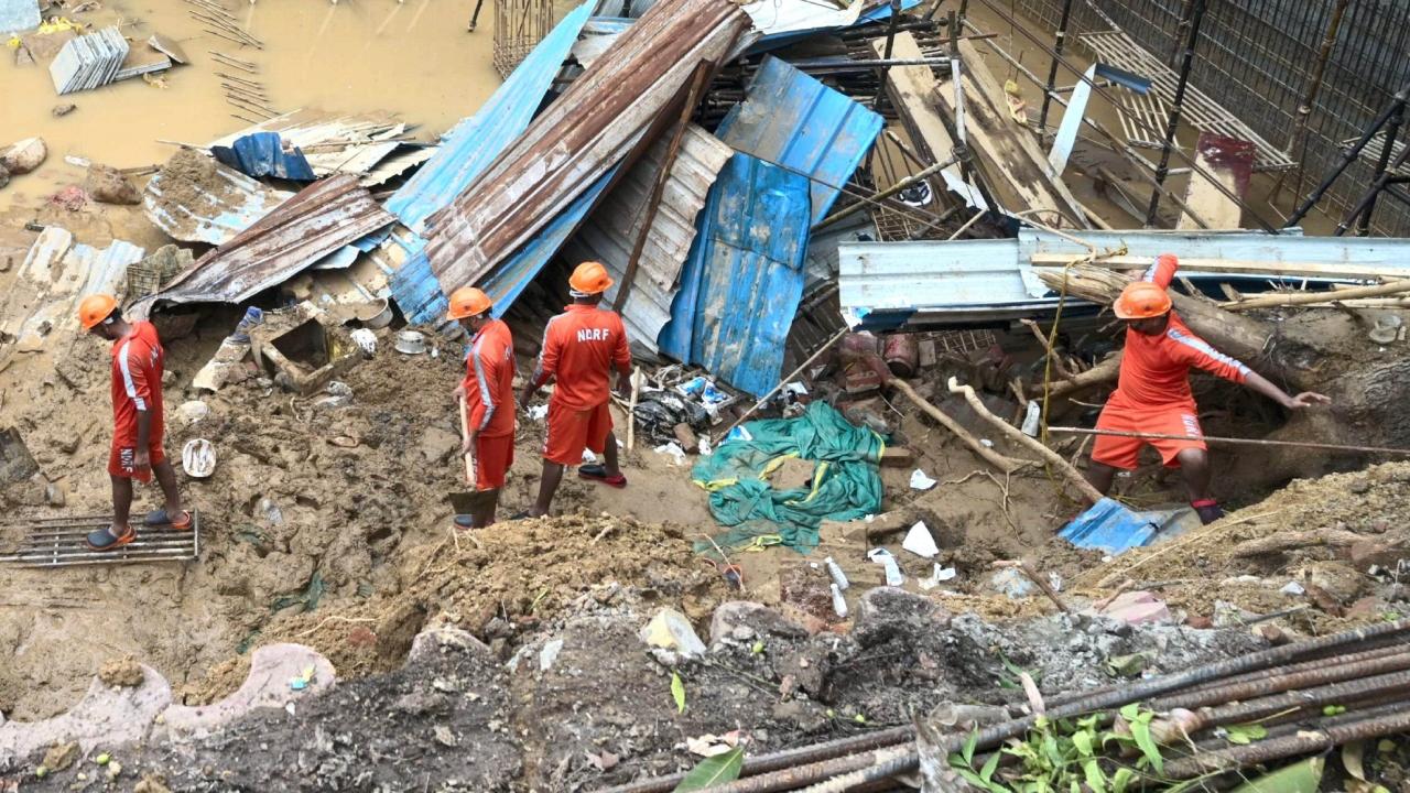 Cranes were used to clear the debris and water was pumped out of the foundation pit to recover the bodies. The bodies were taken to Safdarjung Hospital, they said