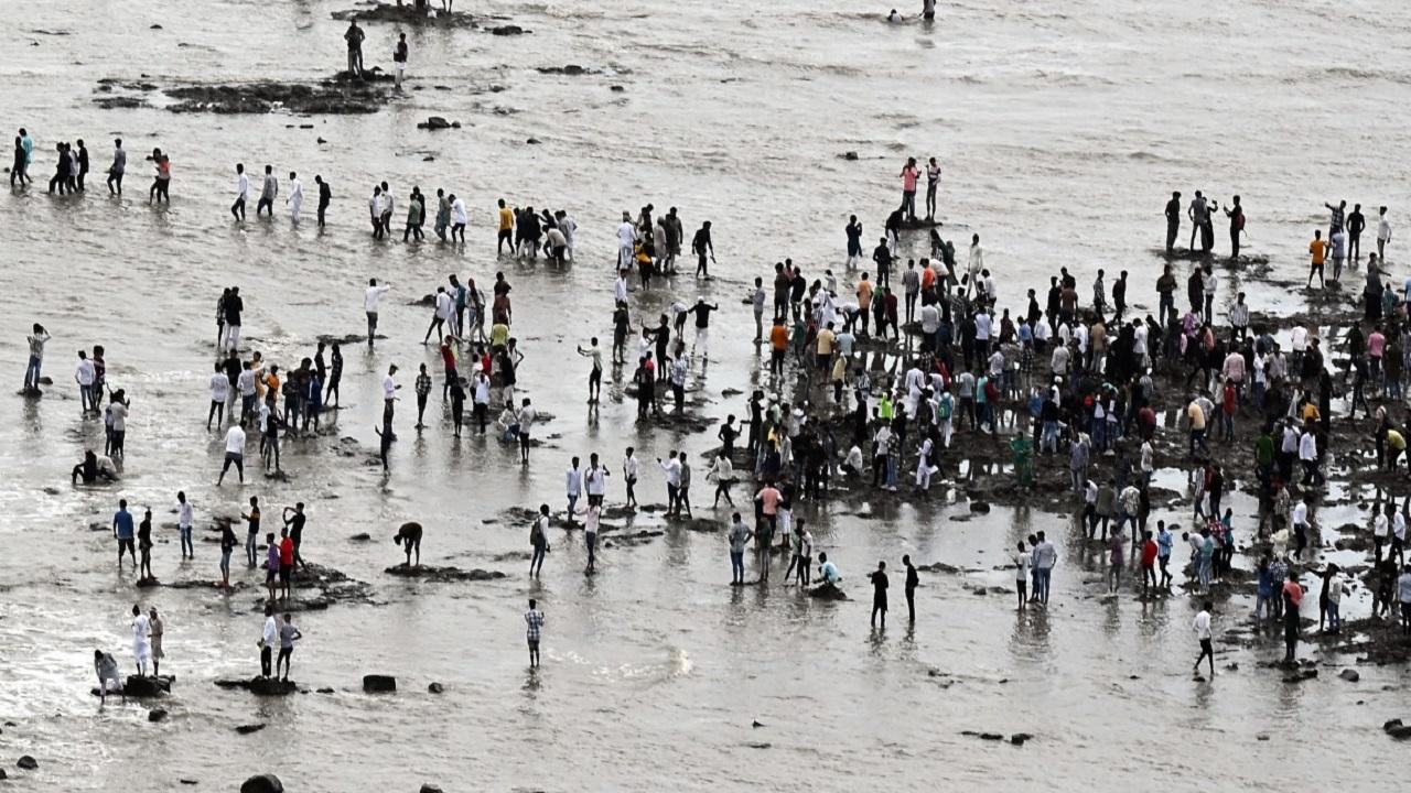 The IMD announced the onset of southwest monsoon over Mumbai