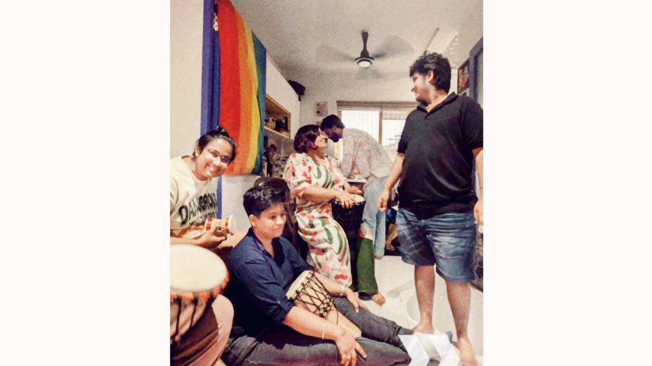 Guftagu and Leher’s drum circle for queer people in Vashi. The most compelling argument against a BSc Psych is that a therapist needs to place a patient in their socio-economic-cultural realities of community, gender, sexuality and political climate.