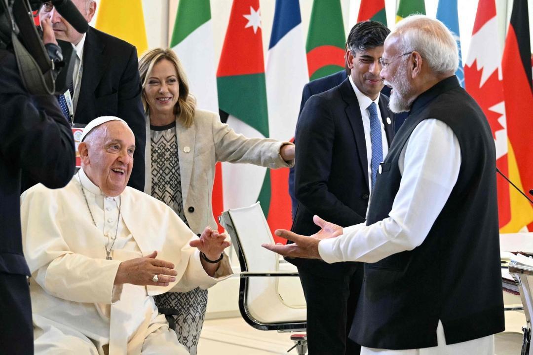 PM Modi meets Pope Francis at G7 summit 2024; invites him to visit India