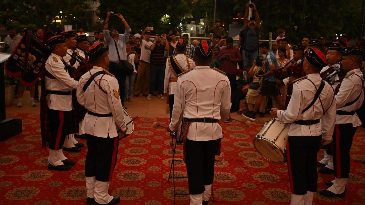 The performance at Girgaon Chowpatty is part of a series of events organised by the BMC in collaboration with the Indian Army to promote cultural exchange and community engagement