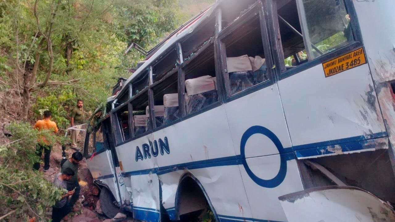 Reasi Terror Attack: VHP holds protest against J&K bus attack