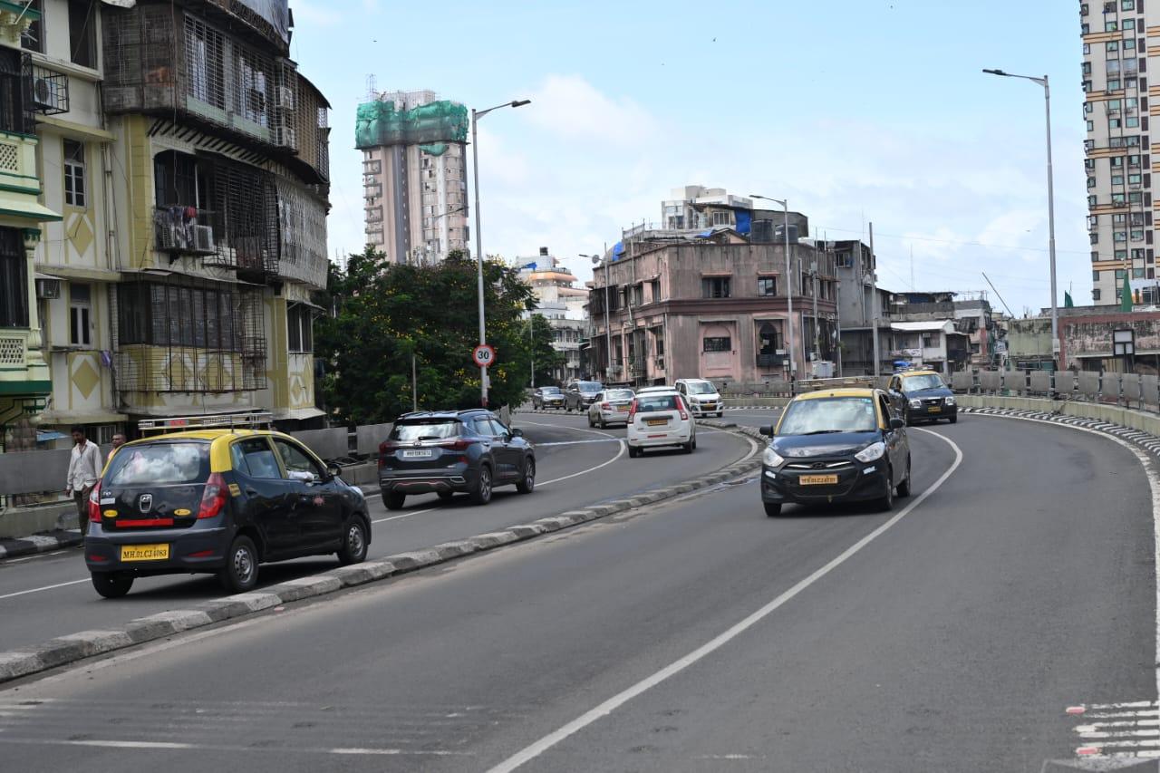 In January this year, a Motorcyclist and pillion rider lost their lives after crashing into the railing of JJ flyover