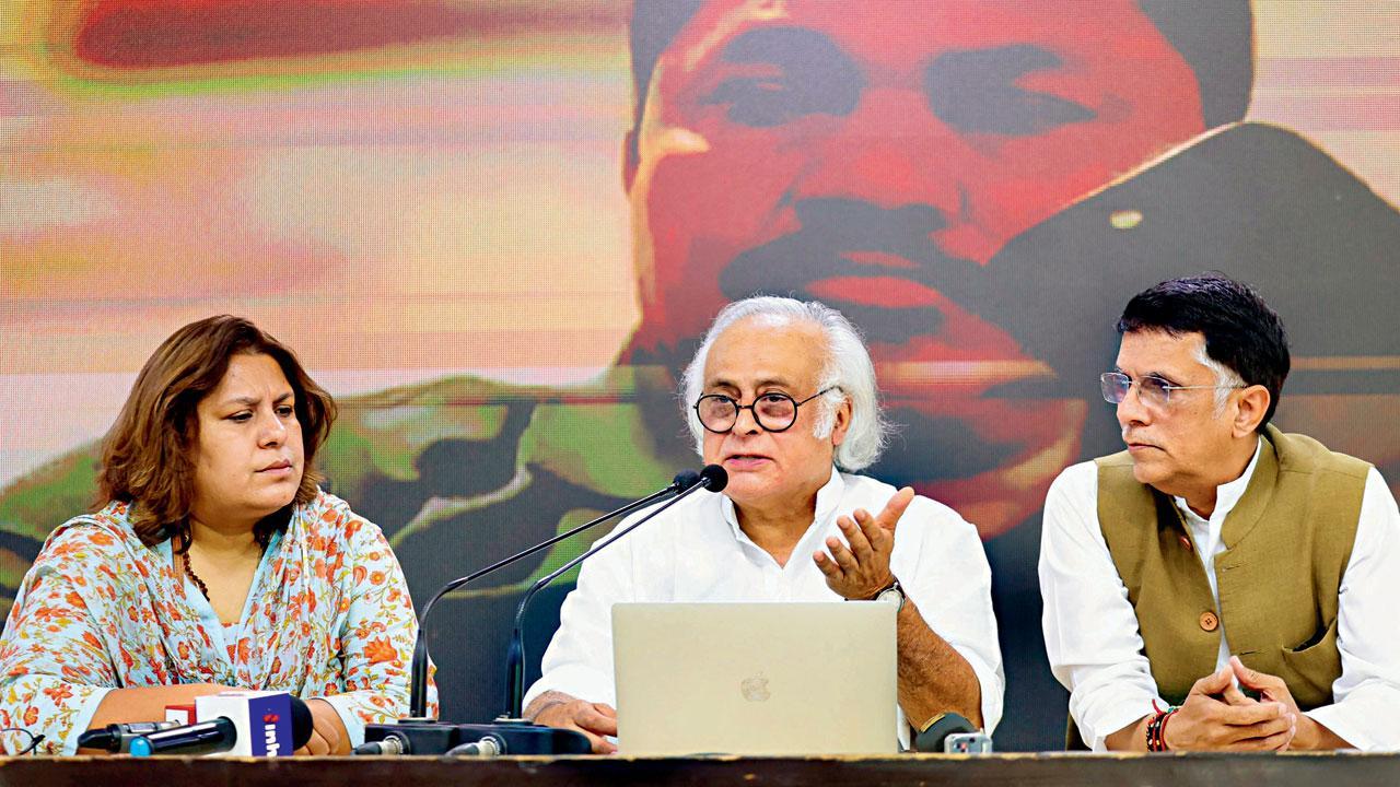 EC demands proof from Congress on Shah’s alleged calls to DMs