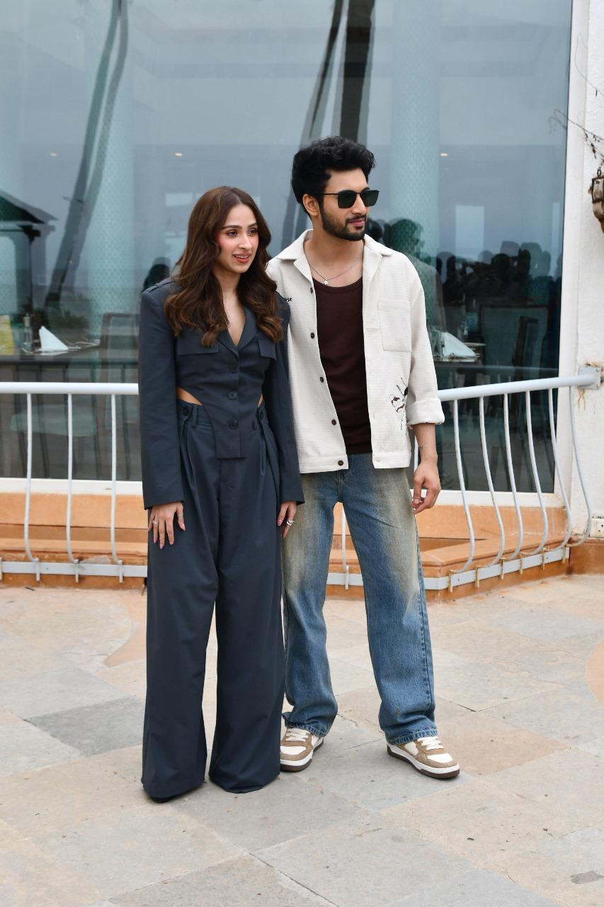 Pashmina Roshan and Rohit Saraf posed together as they went out to promote Ishq Vishq rebound