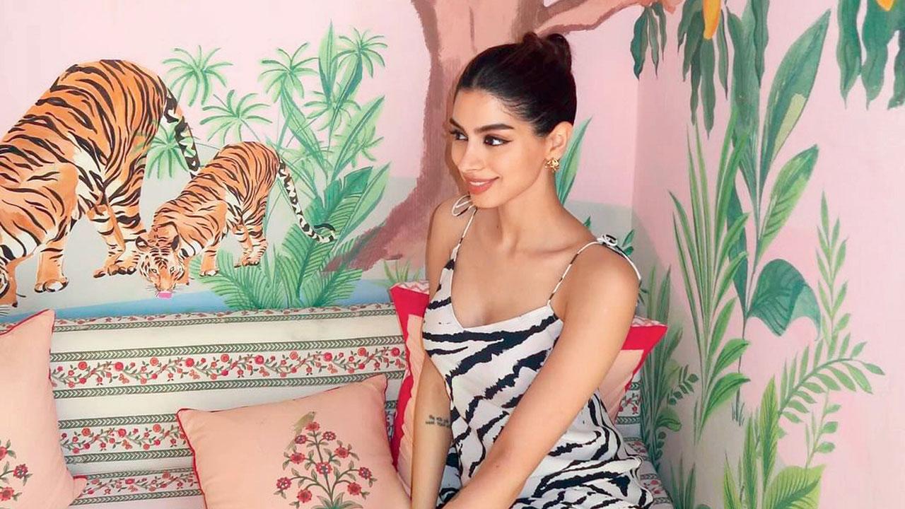 Khushi Kapoor’s slicked back hairstyle serves as an example for an ideal monsoon hairdo