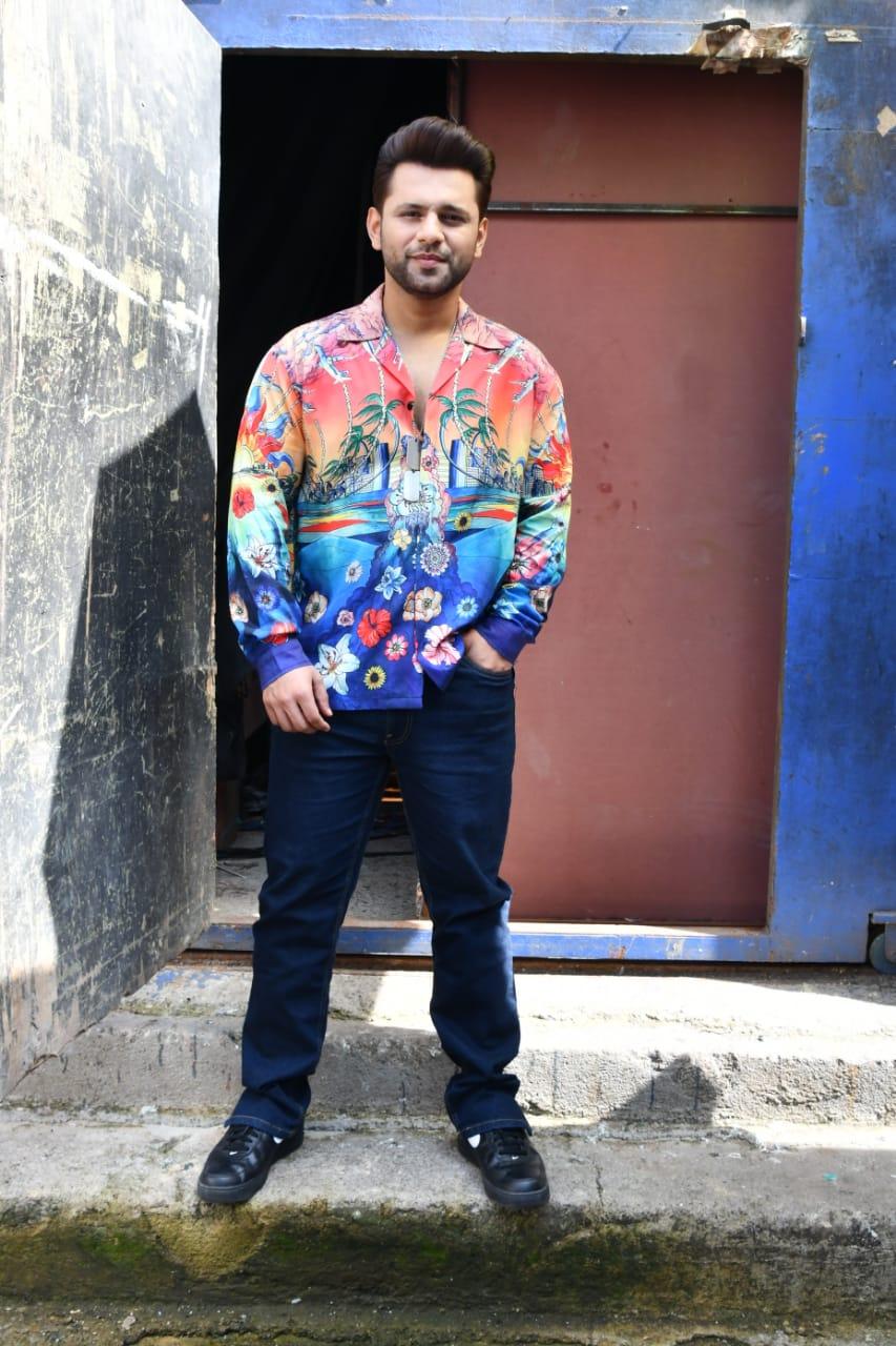 Ace singer Rahul Vaidya's shirt gives a cool beachy Goa vibe and we loved it