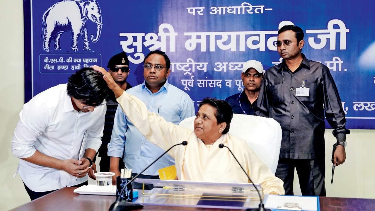 Mayawati declares nephew ‘successor’ again