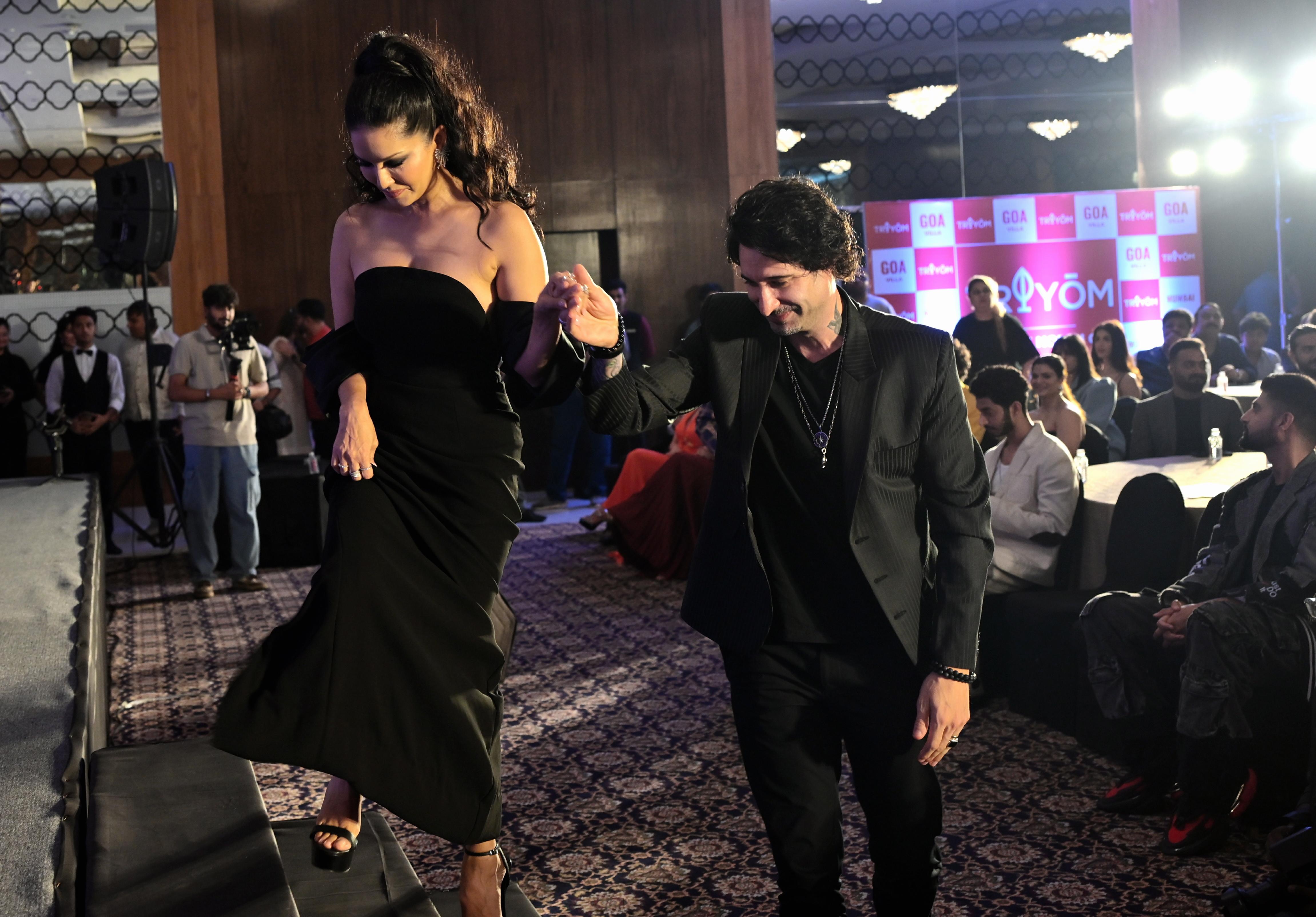 Sunny Leone and Daniele Weber wore stunning black outfits at Mid-Day Showbiz Icons Awards 2024