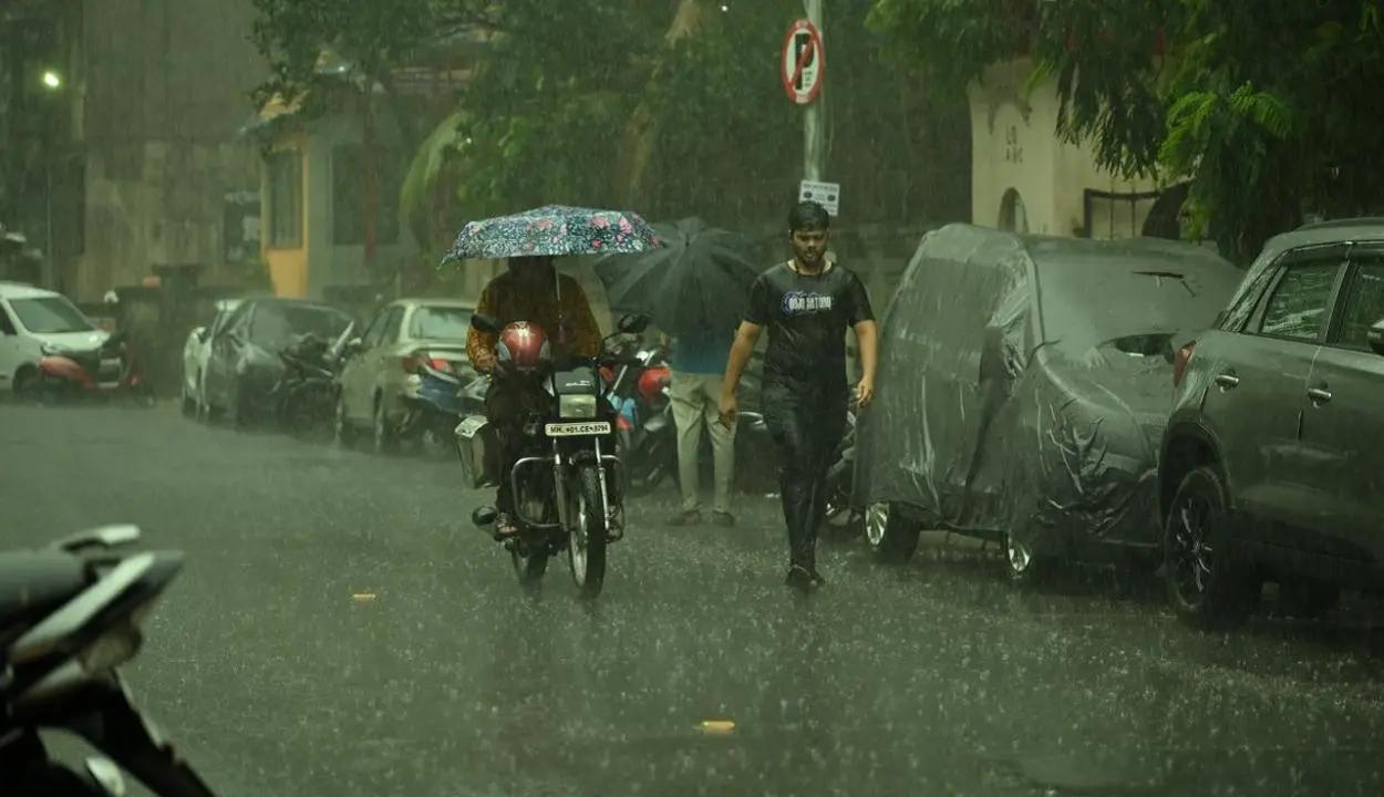 Mumbai LIVE: IMD predicts heavy rainfall in Mumbai, Thane & Palghar for June 11