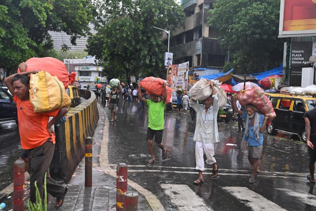 Mumbai News LIVE Updates: City, suburbs to see light to moderate rain