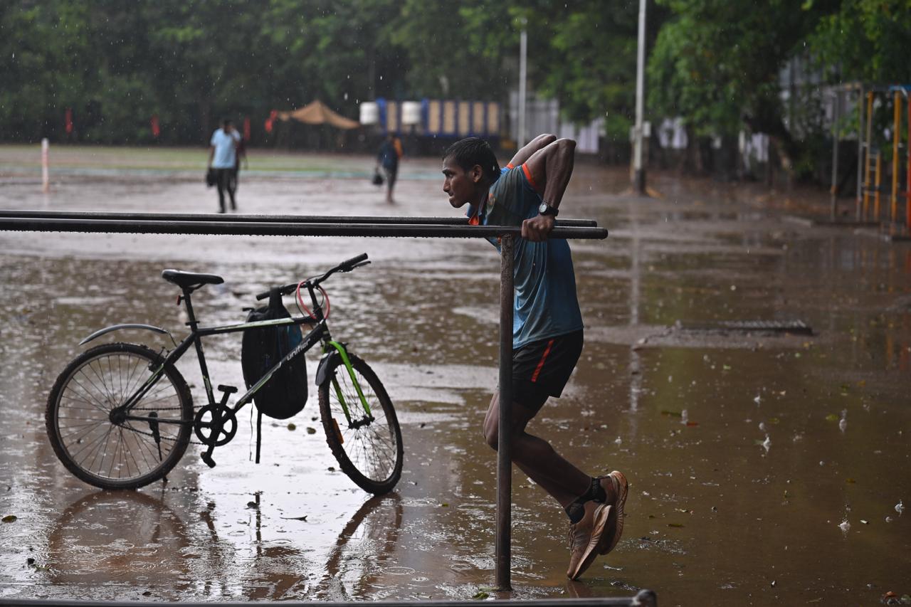 A high tide of about 3.62 metres is expected to hit Mumbai at 5.46 pm today, stated Brihanmumbai Municipal Corporation (BMC). The civic body also said that a low tide of about 2.14 metres is expected at 10.58 am today
