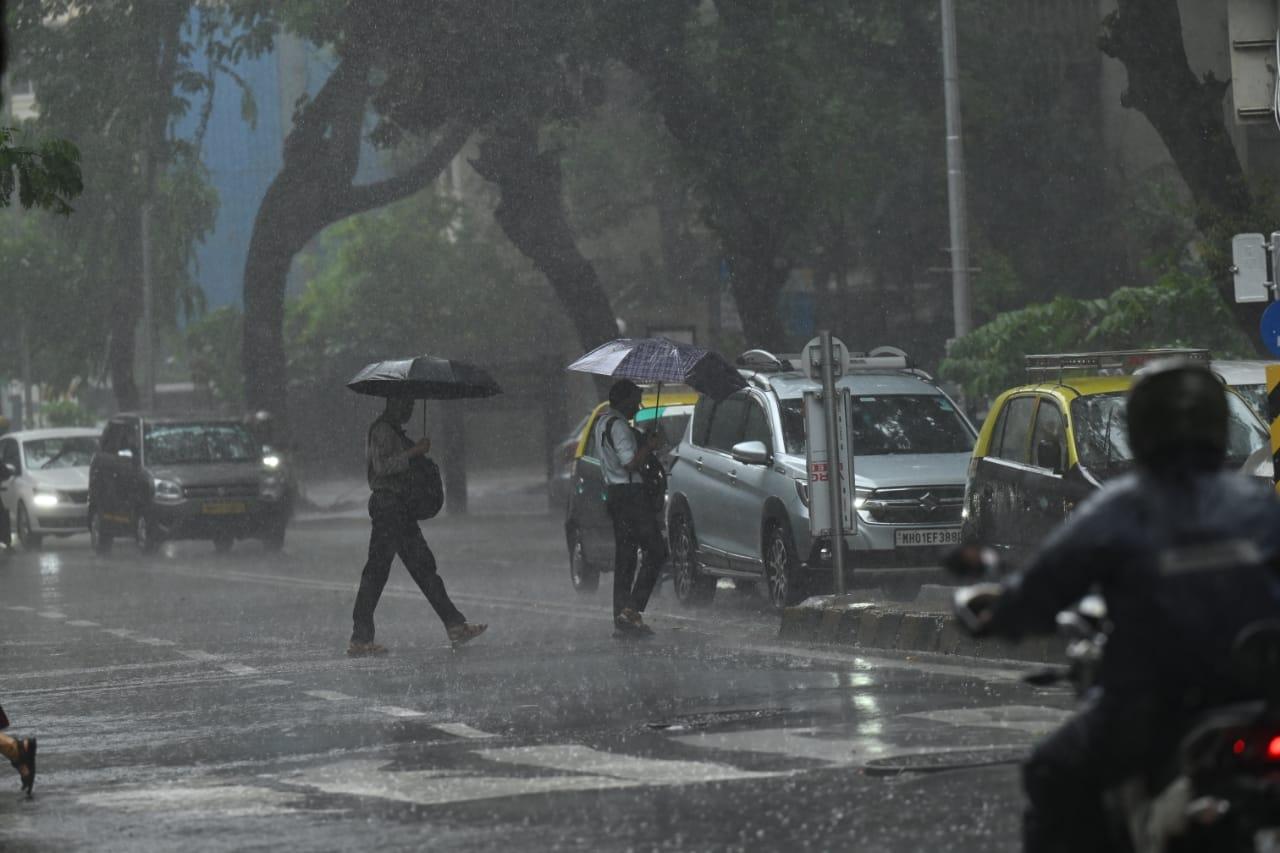 This year's Monsoon onset was two days earlier as the usual date of the onset is on June 1. This year, Kerala experienced widespread pre-monsoon rains