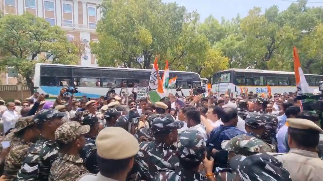 The Congress workers assembled at the party's state unit office and proceeded to the BJP headquarters but were stopped midway by police. Barricades were put up by the police to prevent them from moving ahead, the statement said.