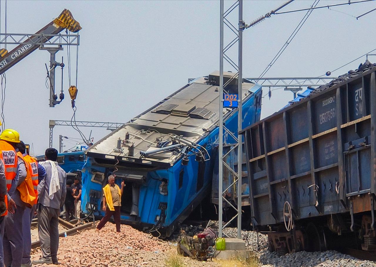 According to the Government Railway Police, both the loco pilots were initially admitted to the Sri Fatehgarh Sahib Civil Hospital and later they were referred to Rajindra Hospital, Patiala