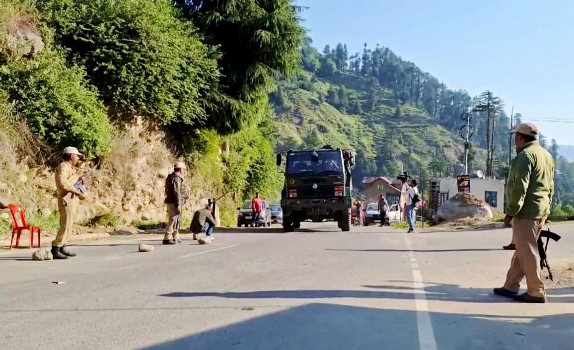 Jammu and Kashmir: Terrorist, CRPF jawan killed in Kathua; 6 security personnel injured in Doda encounter