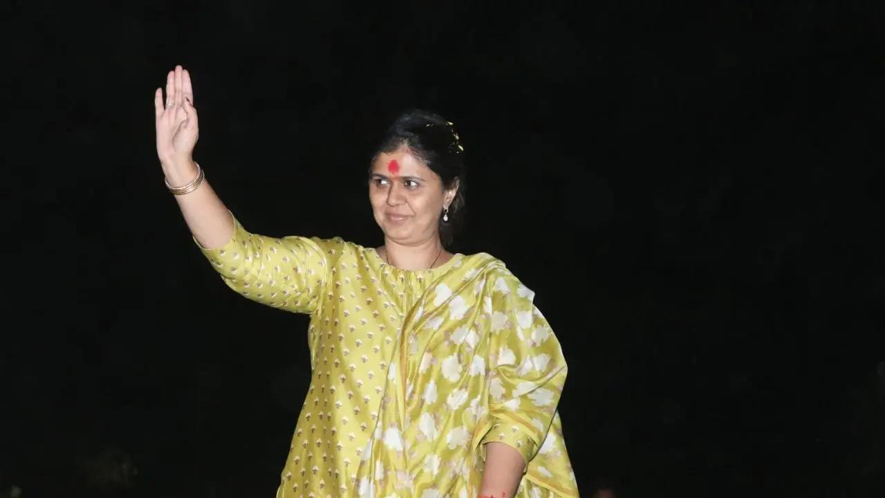 Pratibha Dhanorkar of the Congress won the Chandrapur seat, which was previously held by her late husband. She defeated BJP leader Sudhir Mungantiwar by a substantial margin of 2,60,406 votes, continuing her family's political legacy.