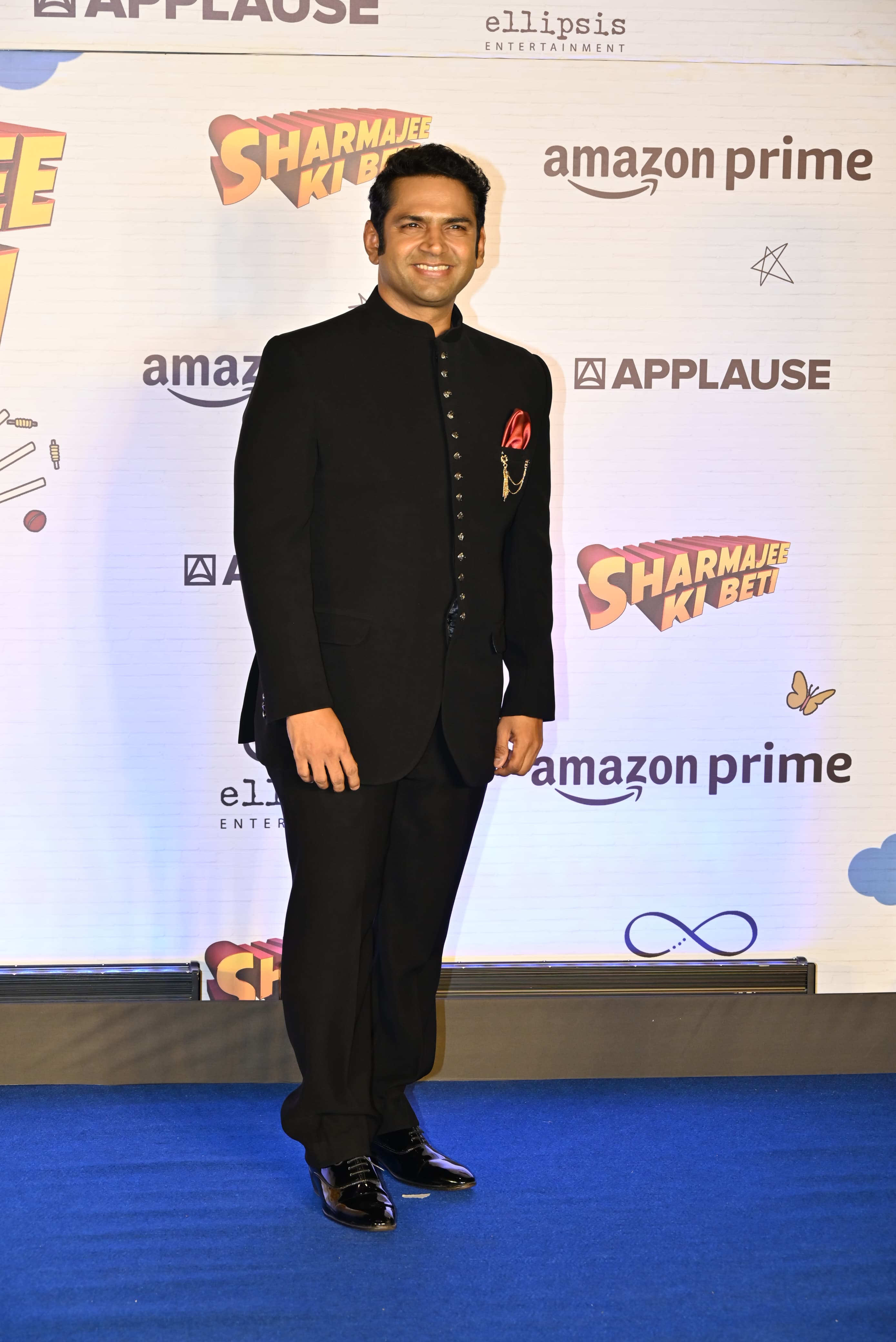 Sharmajee Ki Beti also stars Sharib Hashmi, who appeared in a black Indo-western suit