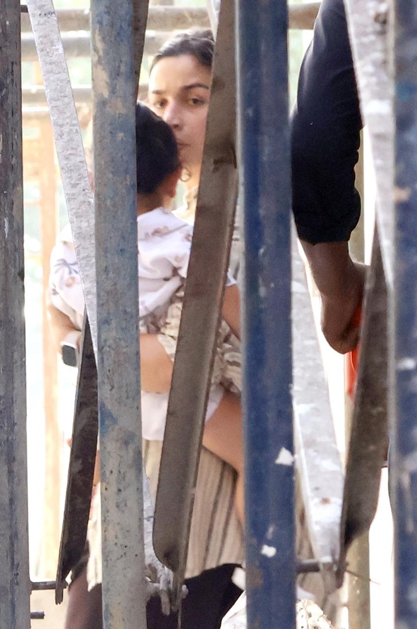 Alia was seen inspecting the under-construction house