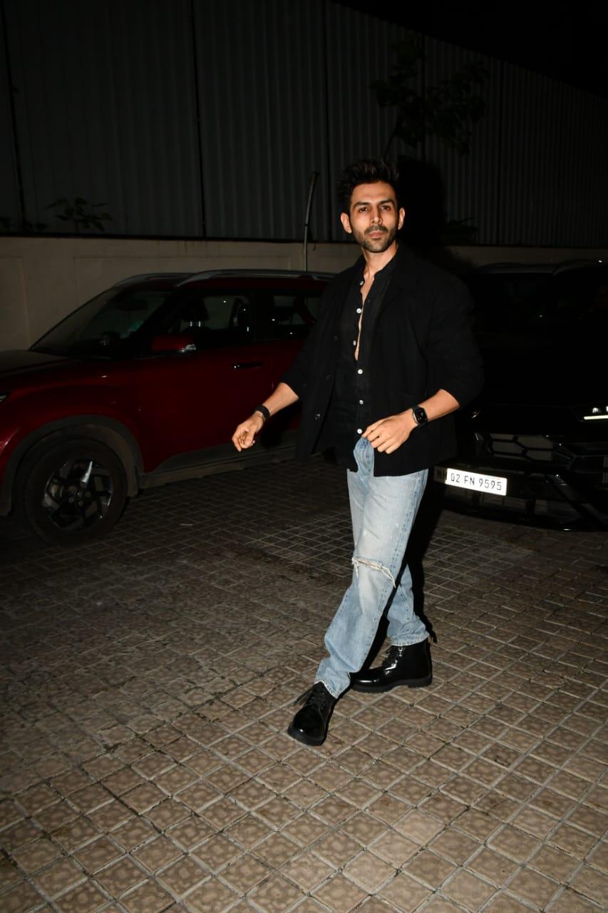 Kartik Aaryan was clicked in the city as he went out and about